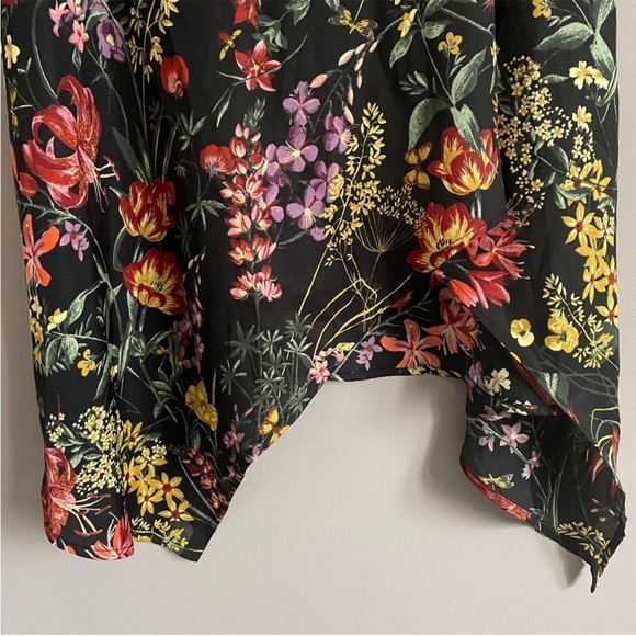 H&M Dark Floral Lillies Asymmetric Flowy Skirt - 8/M - Picture 4 of 7